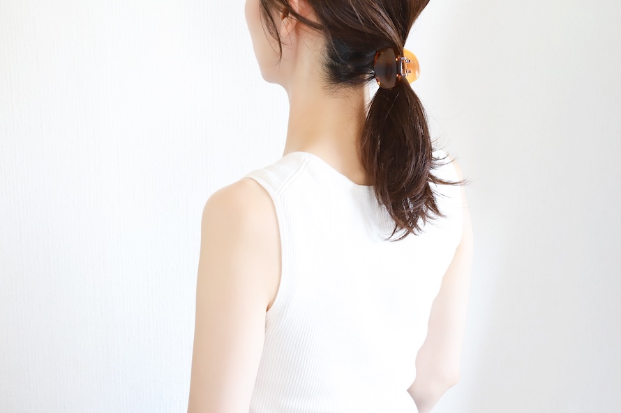 立ち姿の女性のお写真